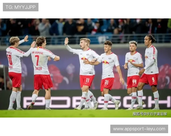 莱比锡红牛战术风格解析：高压逼抢与快速反击主导攻防节奏