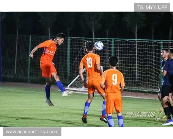 河床青训为何启用新型追踪系统?数据隐私红线,职业足球如何平衡 河床青训为何启用新型追踪系统?数据隐私红线,职业足球如何平衡